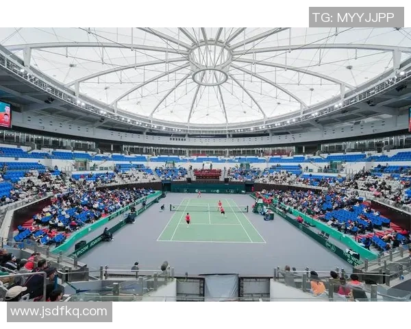 武汉网球队在全国锦标赛中以56分稳居积分榜首位展现强劲实力